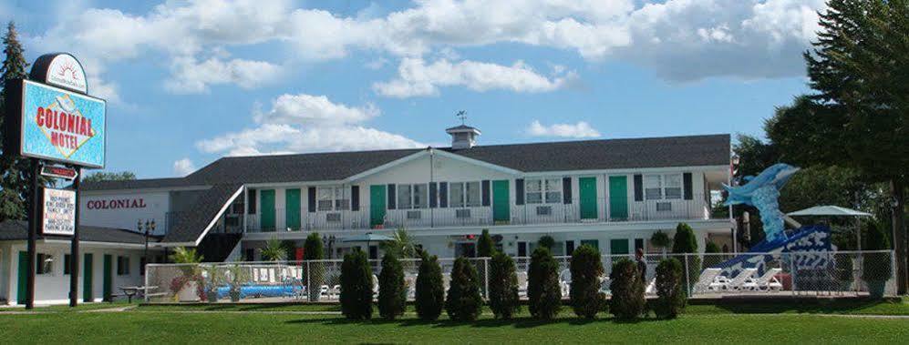 Colonial Motel Вісконсин Деллс Екстер'єр фото